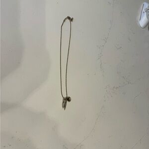 Elegant Gold Pendant Necklace